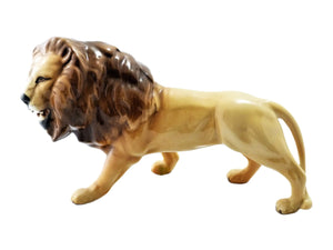 Beswick Lion  (Left Facing), 1967 - 1984, Designer Graham Tongue