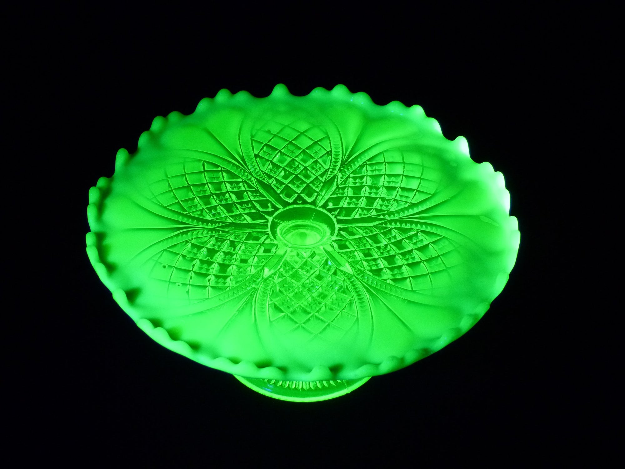 Uranium Glass Pedestal Plate, Davidson Primrose Pearline Glass, "William and Mary"