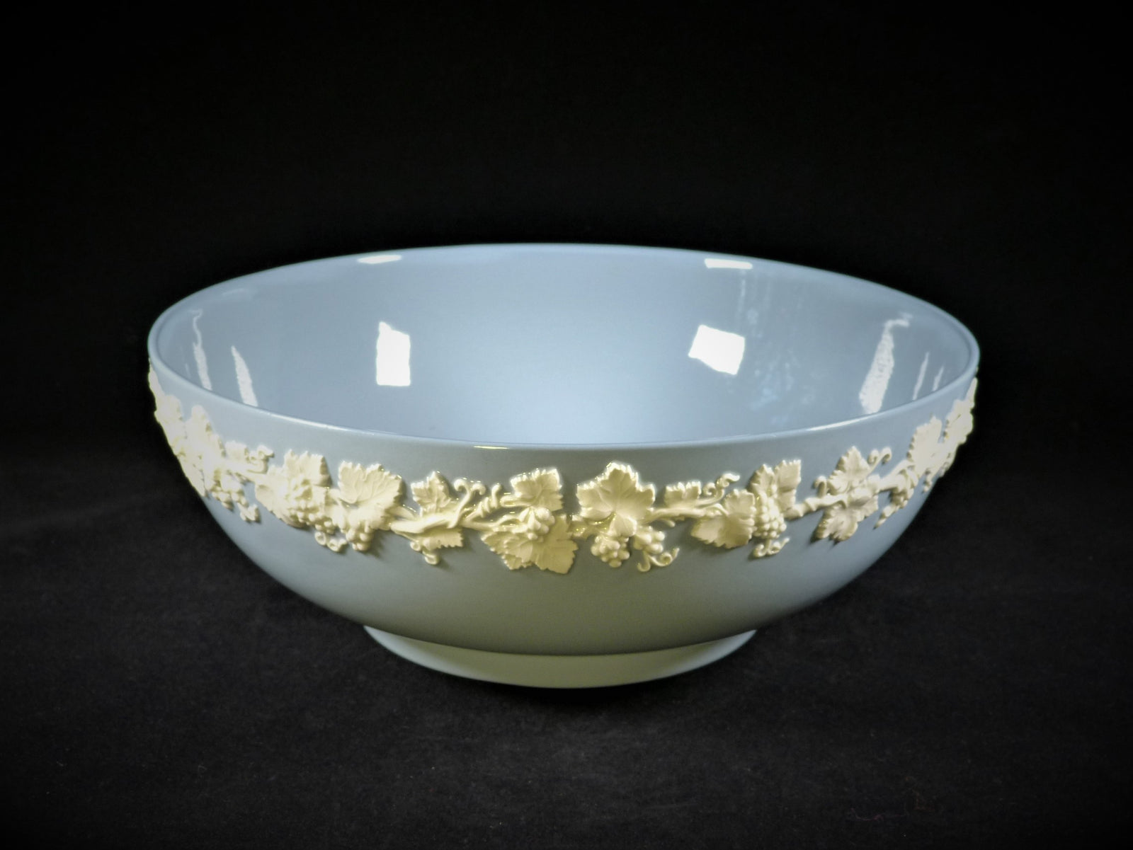 Wedgwood Queen's Ware Bowl, Blue and White Bowl