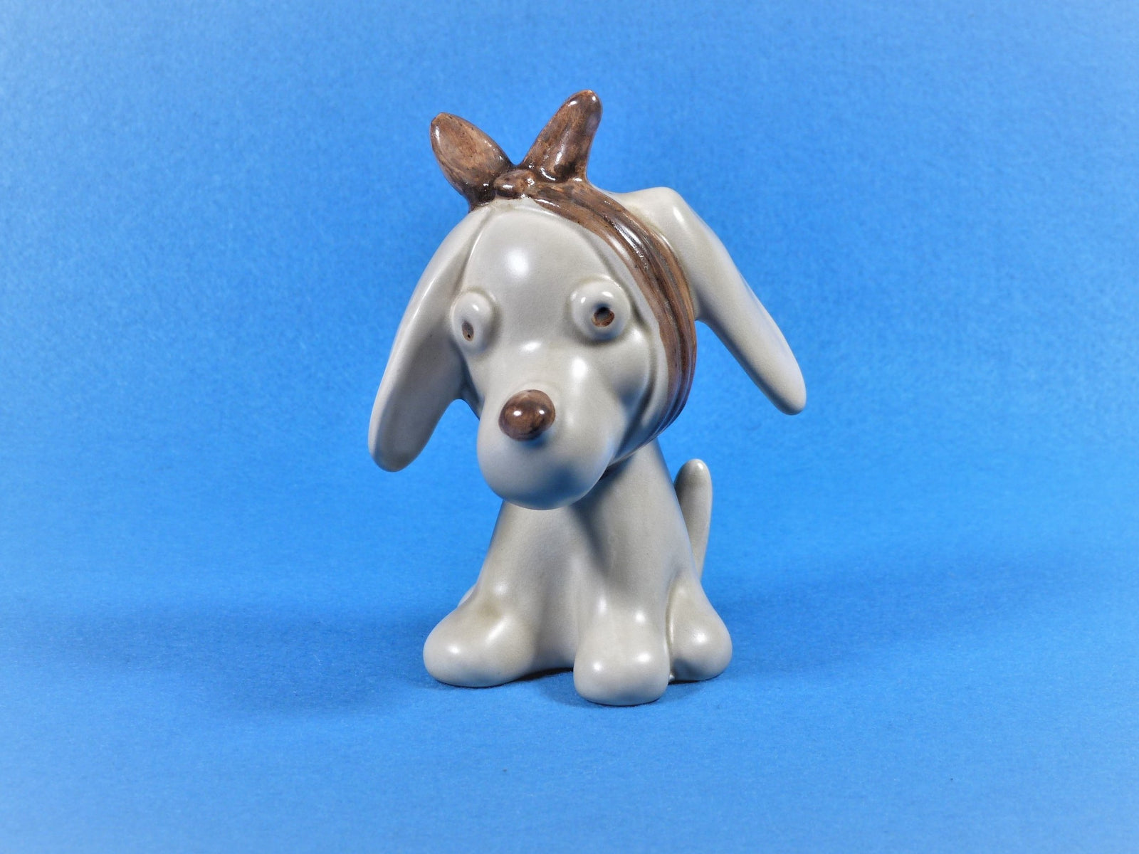 Sylvac Dog Figurine, No 3183, Toothache Dog