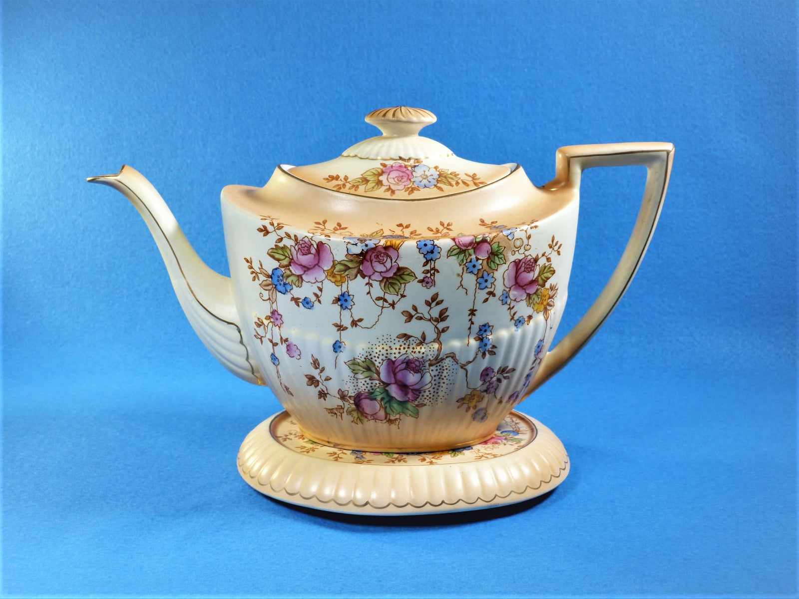 Crown Devon Fielding's Teapot and Trivet Stand, "Queen Ann May" Pattern