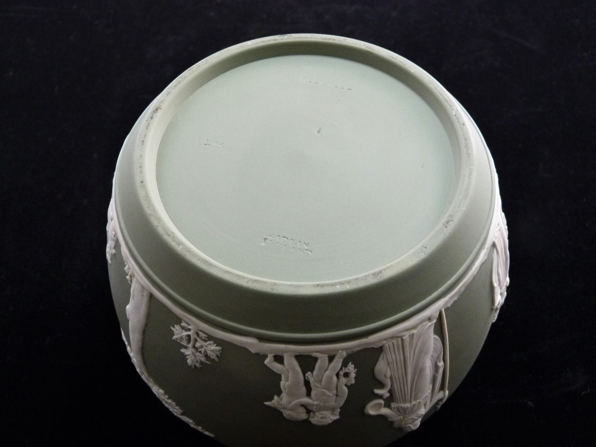 wedgwood tobacco jar White on Blue Jasperware Round Lidded Container Cigarette Modern Wedgwood Tricolor Jasper Dip