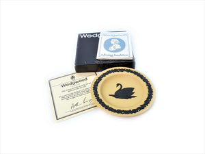 Wedgwood Black Swan Miniature Plate, Collectors Society Worldwide Issue, 10,000 only